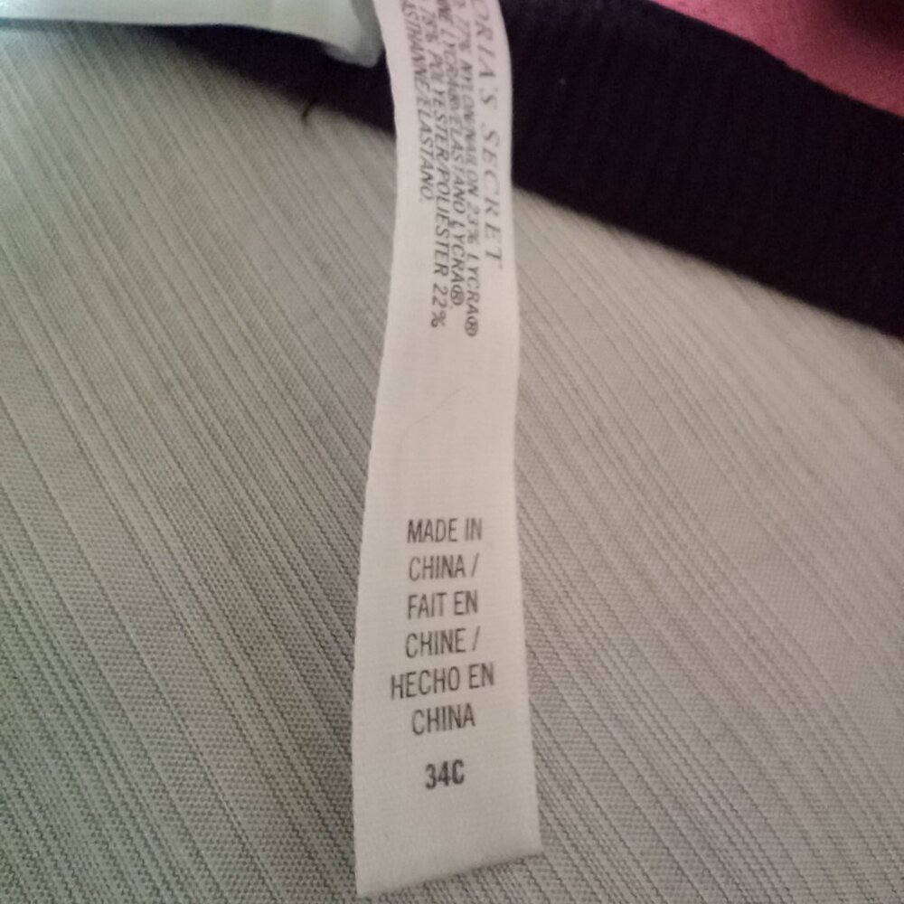 Victoria's Secret VSX The Incredible Sports Bra Pink & Black Size 32C Li… - Picture 3 of 8